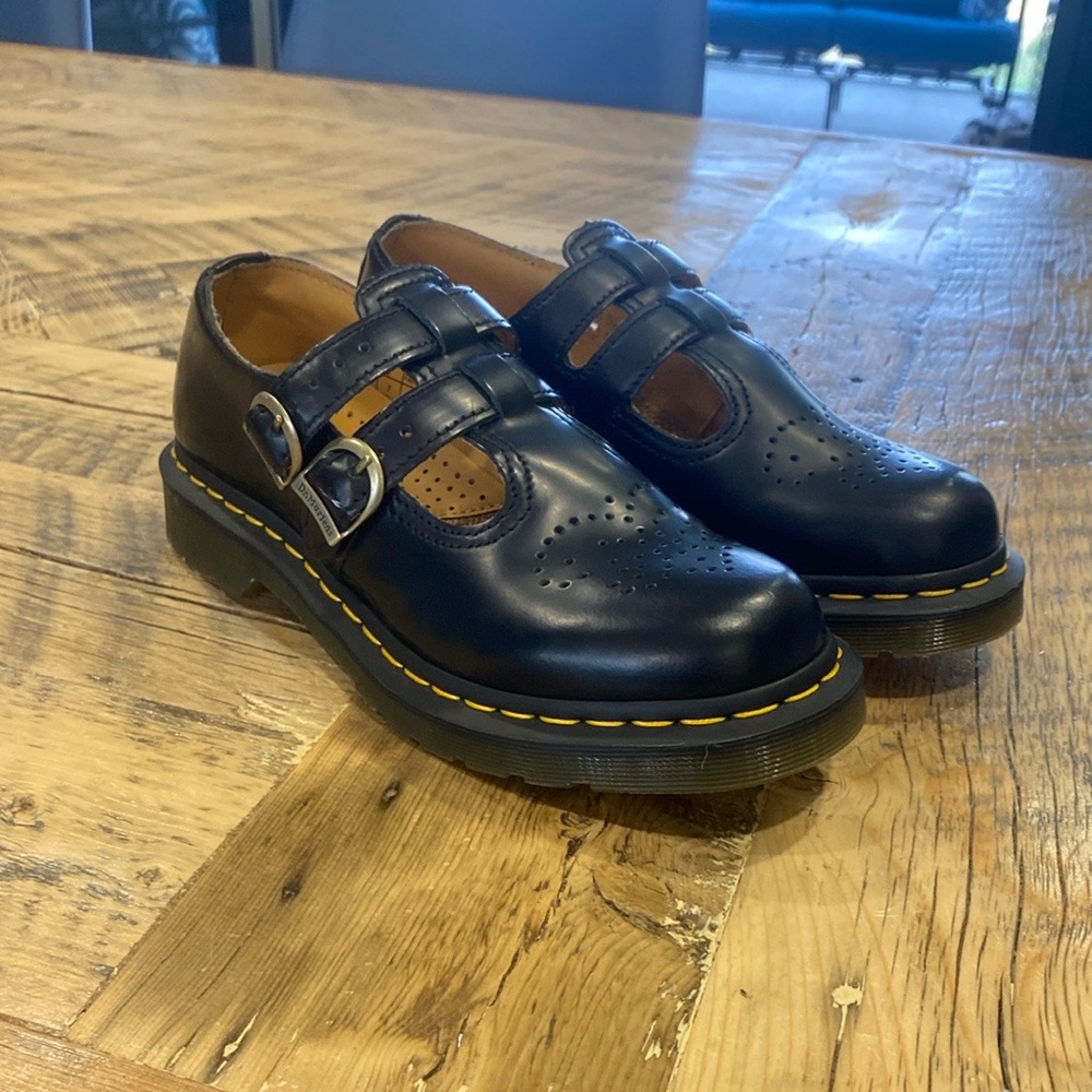 Dr. Martens Black Leather Mary Jane MaryJane Shoes Size US 7